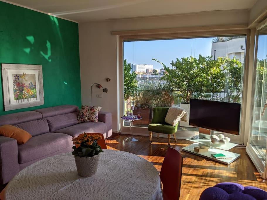 Appartamento Vista San Luca Con Terrazza Panoramica Bolonha Exterior foto
